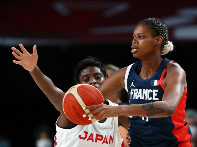 Nóng nhất thể thao tối 17/8: SAO nữ ẵm huy chương Olympic giấu việc mang thai 3 tháng