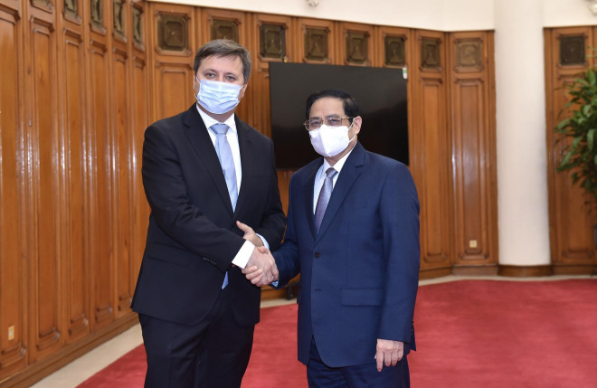 Thủ tướng Phạm Minh Chính tiếp Đại sứ Ba Lan Wojciech Gerwel đến chào xã giao. Ảnh: Nhật Bắc