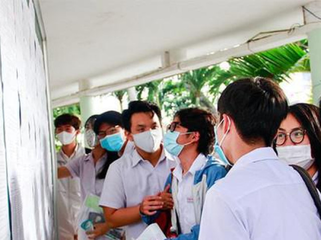 Giáo dục - du học - Bắc Giang có 2 thủ khoa kỳ thi tốt nghiệp THPT đợt 2