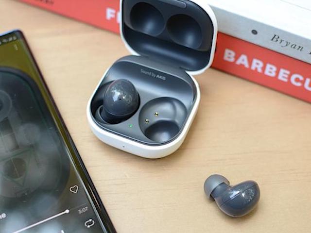 Thời trang Hi-tech - "Đập hộp" tai nghe không dây Samsung Galaxy Buds2