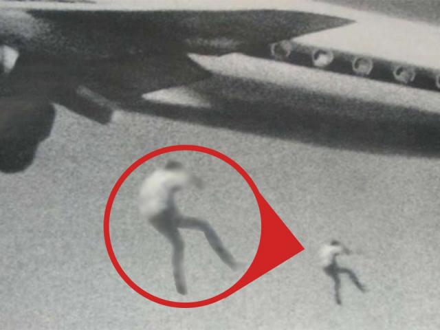 Thế giới - Vì sao "bám càng" máy bay dễ dẫn đến bi kịch thương tâm?