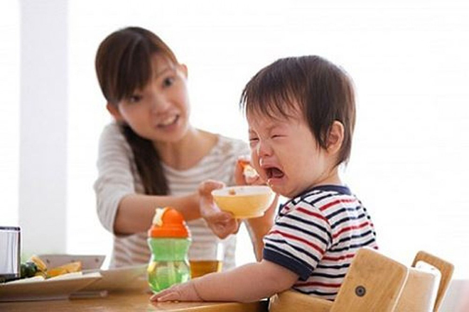 Chứng biếng ăn ở trẻ luôn khiến phụ huynh đau đầu