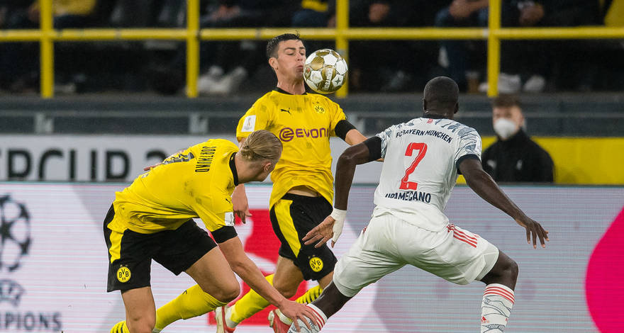Haaland tham gia nhiệt tình vào các pha bóng của Dortmund