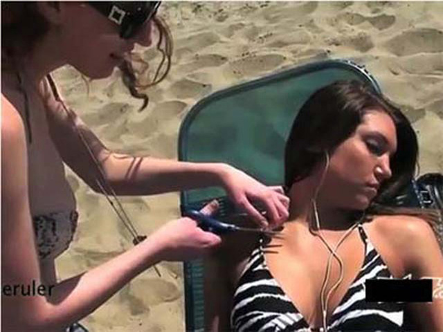 Tranh vui - Những tình huống oái oăm khiến bao người phải "dở khóc dở cười"