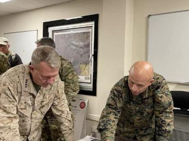 Thế giới - Mỹ công bố những bức ảnh đầu tiên về cuộc sơ tán khỏi Afghanistan