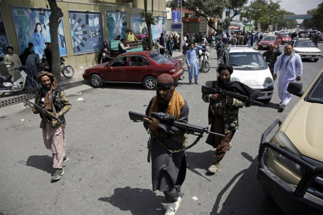 Taliban tổ chức quốc khánh, tuyên bố đã đánh bại Mỹ - 1
