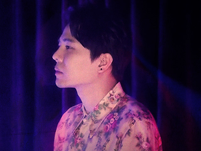 Nhạc - Trịnh Thăng Bình làm sân khấu tại gia, quyết làm điều không ngờ khi cover nhạc Hoa lời Việt