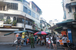 Tin tức trong ngày - Hà Nội: Tạm dừng hoạt động kinh doanh tại “khu chợ nhà giàu”