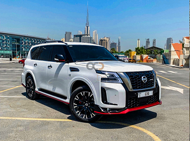 Nissan Patrol Nismo có gì để cạnh tranh Toyota Land Cruiser mới - 1