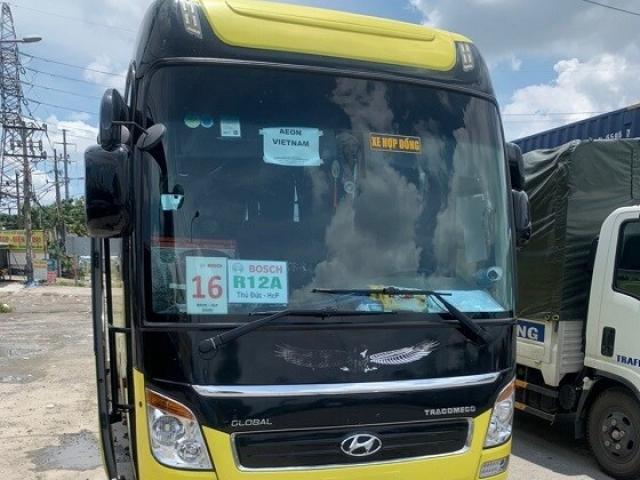 Tin tức trong ngày - Nhiều xe khách ngoan cố chở "chui" người từ TP.HCM về quê