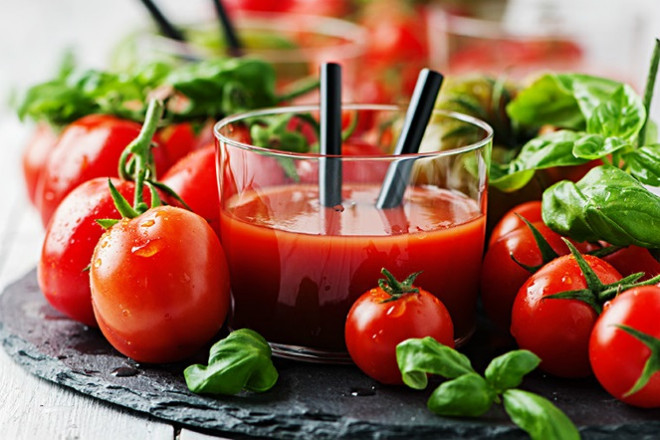 4 sai lầm khi ăn cà chua cực kì hại sức khỏe - 1
