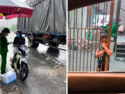 Tin tức trong ngày - Khoảnh khắc trào nước mắt khi nữ Đại úy trực chốt qua nhà chỉ được ngắm con từ xa