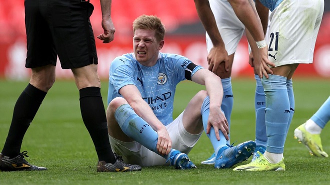 De Bruyne khiến Pep lo sốt vó