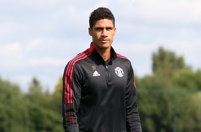 Varane trong buổi tập tại MU