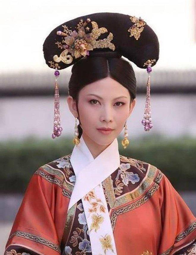 Nhan sắc xinh đẹp 'vạn người mê' của dàn mỹ nhân TVB thuở còn đi thi hoa hậu - 15
