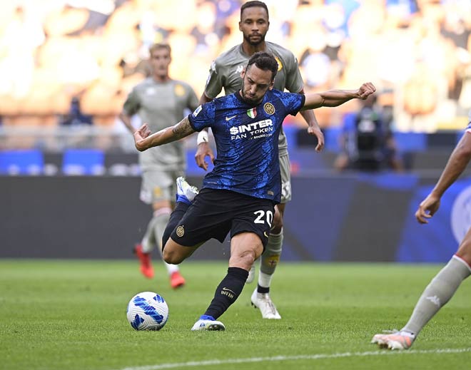 Bản hợp đồng mới Hakan Calhanoglu tái hiện kỳ tích sau 15 năm cho Inter Milan như Zlatan Ibrahimovic