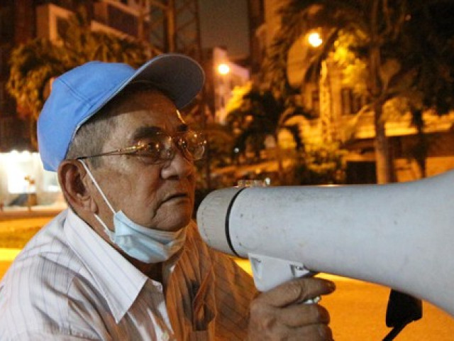 Tin tức trong ngày - Chuyện tổ trưởng dân phố trong 7 ngày 'đứng yên'