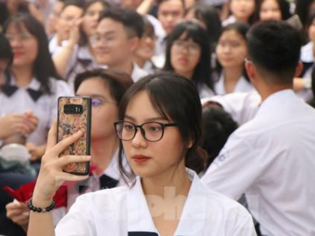 Giáo dục - du học - Nóng: TPHCM công bố điểm chuẩn vào lớp 10