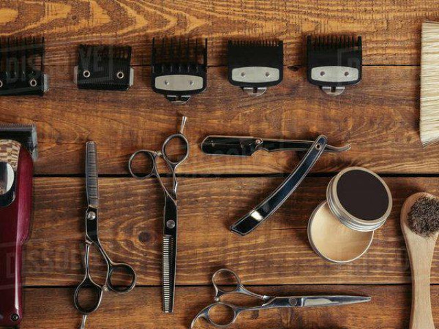 Thị trường - Tiêu dùng - Tông đơ "cháy" hàng mùa dịch và câu chuyện cắt tóc tại nhà “cười ra nước mắt"