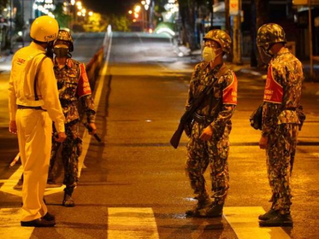 Tin tức trong ngày - TP HCM bắt đầu 2 tuần siết chặt giãn cách xã hội