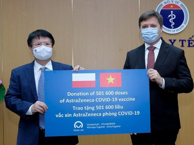 Sức khỏe đời sống - Bộ Y tế tiếp nhận hơn 500.000 liều vắc-xin AstraZeneca
