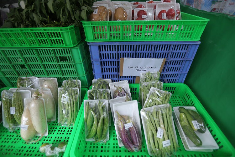 Tất cả những mặt hàng ở đây đều đồng giá 10.000 đồng/1 sản phẩm.