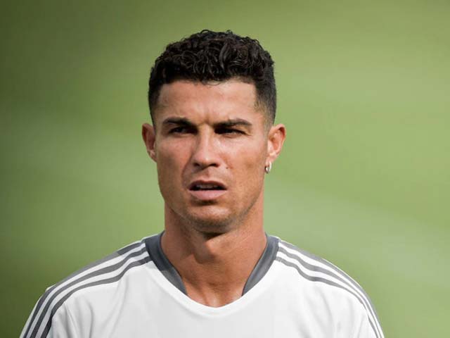 Bóng đá - Thực hư Ronaldo “nổi loạn” đòi ngồi dự bị, muốn chia tay Juventus?