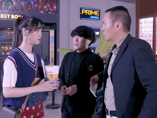 Cười 24H - Vợ bị "chọc ghẹo" ông chồng ra tay trừng trị theo cách bất ngờ