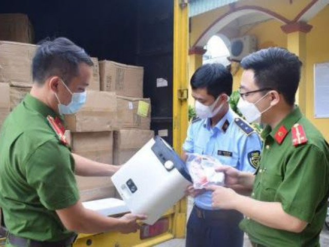 Thị trường - Tiêu dùng - Thu giữ lô máy tạo oxy không rõ nguồn gốc xuất xứ