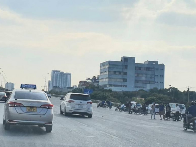 Tư vấn - Từ tháng 10, loại xe nào được miễn phí sử dụng đường bộ?