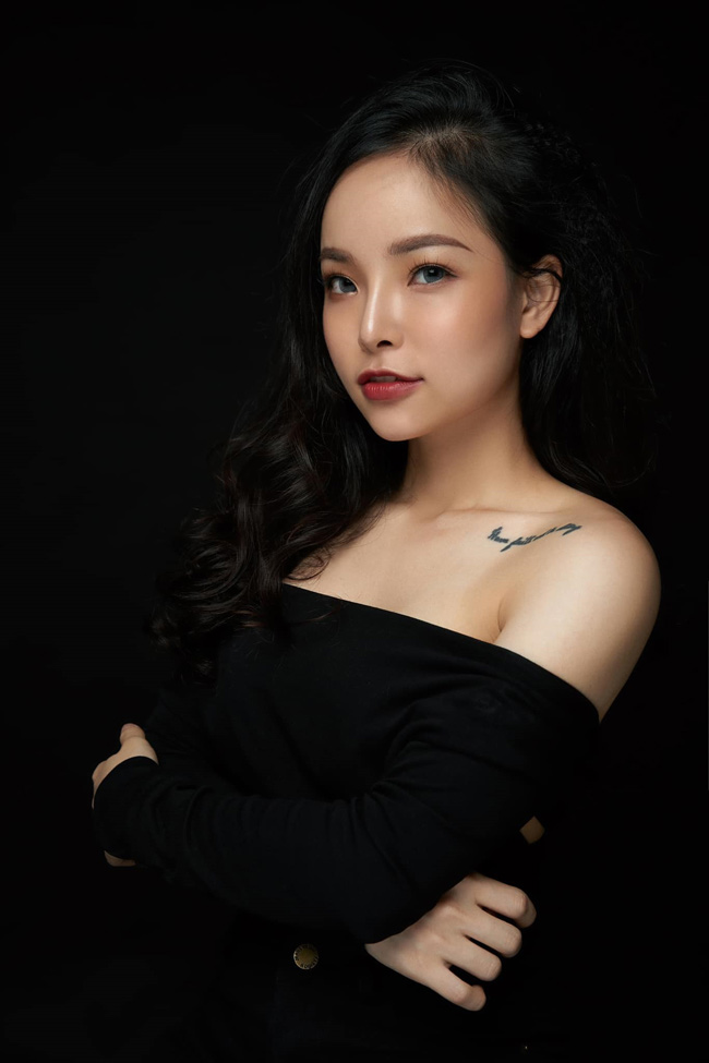 Nhiều người gọi Huyền Trang là &#34;Vịt bầu hóa thiên nga&#34;, cô hiểu những nỗ lực của mình được mọi người ghi nhận.&nbsp;
