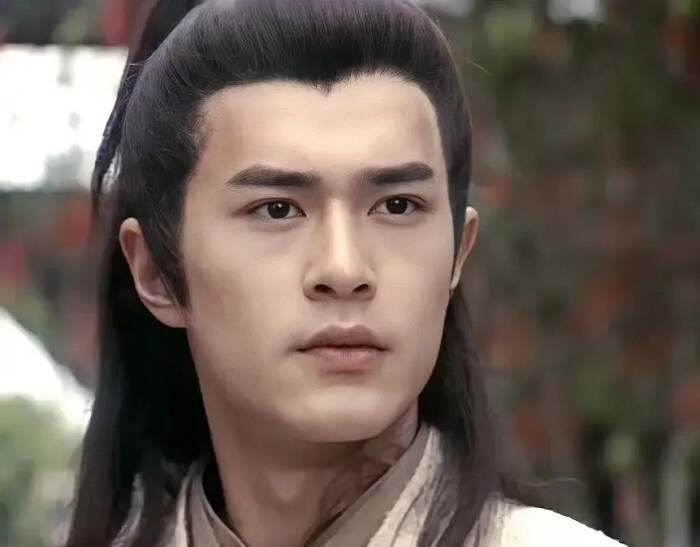 Cổ Thiên Lạc từng gây ấn tượng mạnh khi vào vai Dương Quá trong "Thần điêu đại hiệp" sản xuất năm 1995.