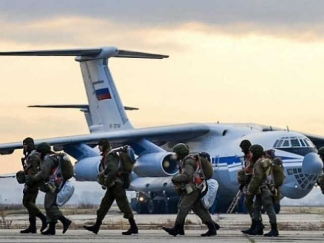 Thế giới - Nga sơ tán khẩn cấp công dân khỏi Afghanistan vì Taliban đe dọa