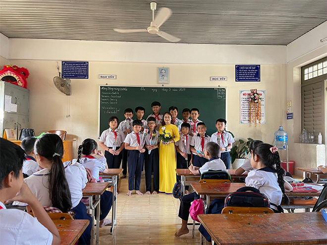 Huỳnh Thị Kim Thanh - Giáo viên tâm huyết với nghề đạt danh hiệu dạy giỏi cấp tỉnh - 1