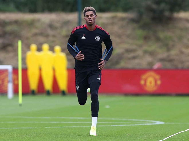 Rashford đã trở lại sân tập của MU