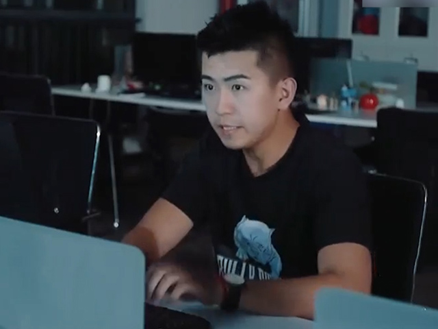 Cười 24H - Tác hại không thể đỡ được của việc tăng ca quá nhiều!