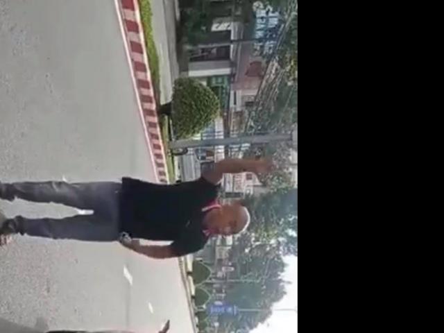 Pháp luật - Tài xế xe Mercedes “thông chốt”, dọa giết cảnh sát cơ động