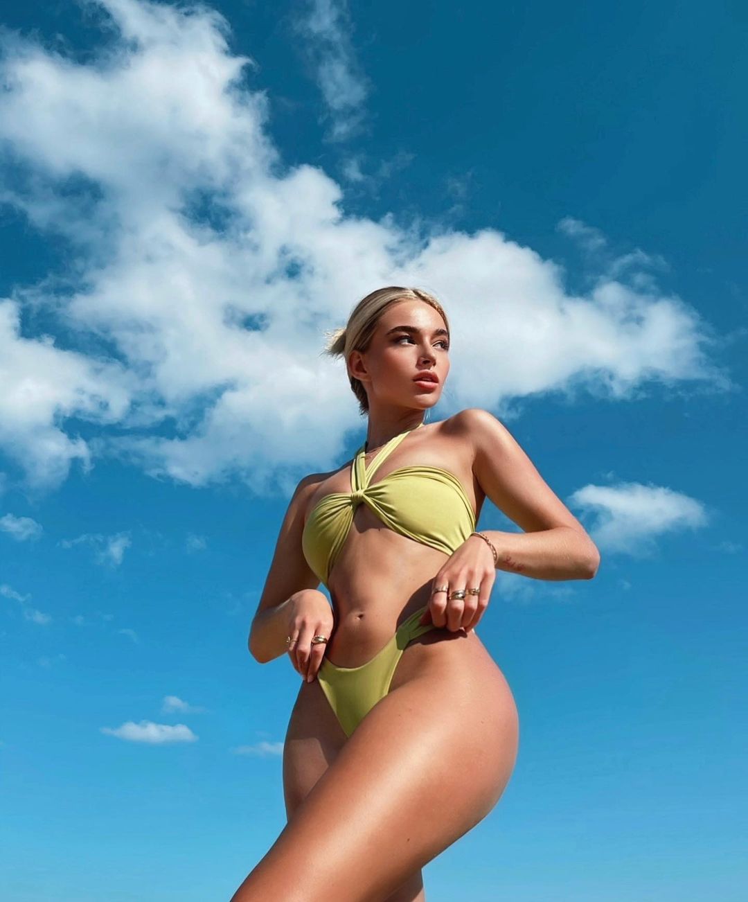 Antonia Freya Lydia đang có gần nửa triệu người theo dõi trên Instagram cá nhân.