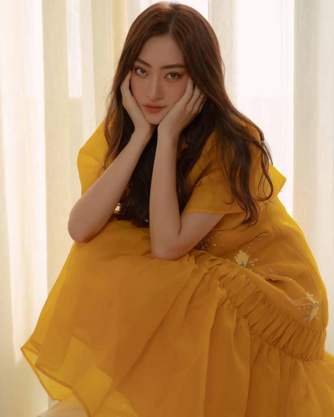 Hoa hậu Cao Bằng diện váy yếm, kẻ khen người chê vì chi tiết lạ - 10