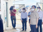 Tin tức trong ngày - Phó Thủ tướng Vũ Đức Đam kiểm tra “vùng đỏ” tại Long An