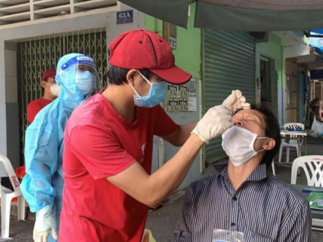 Tin tức trong ngày - Phó Giám đốc Sở Y tế TPHCM thông tin về việc xét nghiệm "quét" F0