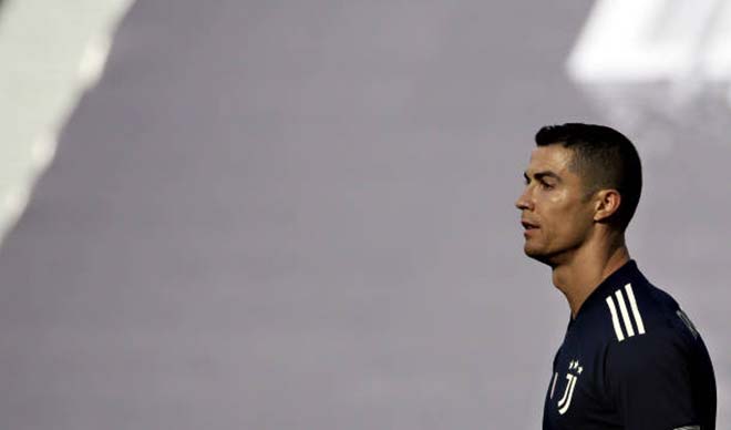 Ronaldo tuần trước vẫn yên vị ở Juventus,&nbsp;rồi sắp về Man City trước khi "quay xe" trở lại MU