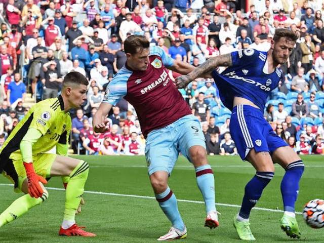 Bóng đá - Video bóng đá Burnley - Leeds United: Hiệp 2 bùng nổ, vỡ òa phút 86 (Vòng 3 Ngoại hạng Anh)
