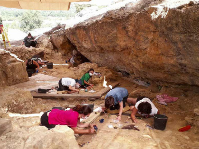 Du lịch - Phát hiện "chốn ăn chơi" của loài người khác giữa thủ đô Tây Ban Nha