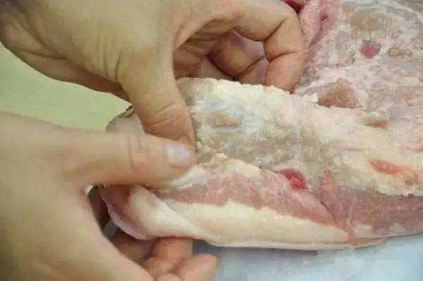 Ba bộ phận cực bẩn của con lợn, thích mấy cũng không nên ăn - 1