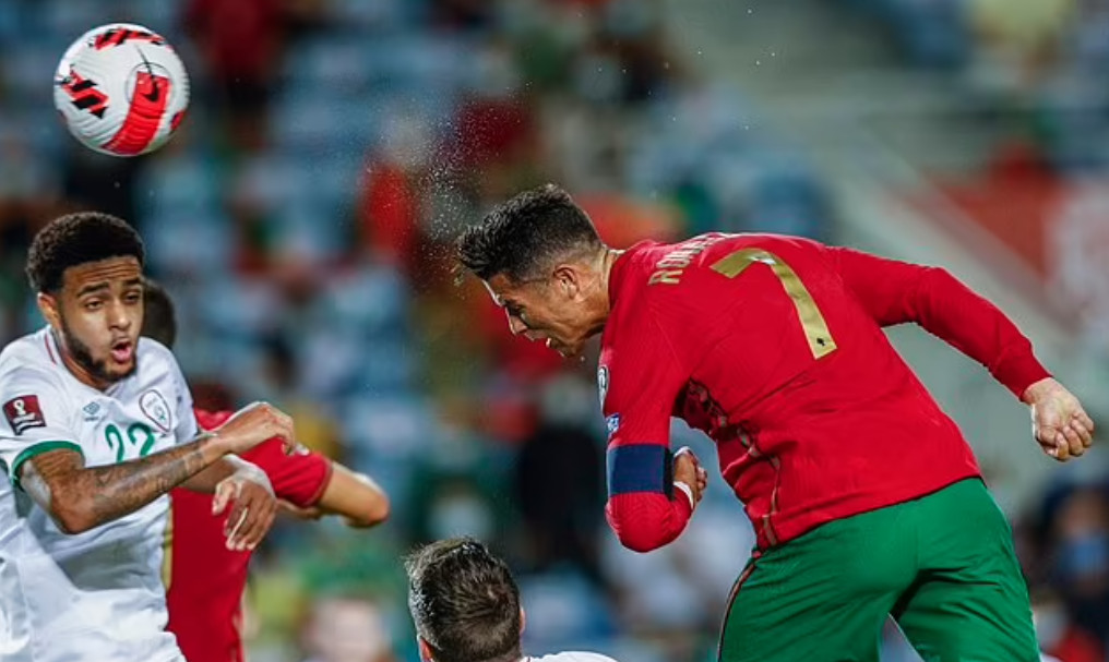 Video bóng đá Bồ Đào Nha - CH Ireland: Đẳng cấp Ronaldo, ngược dòng ngây ngất - 3