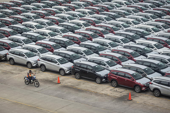 Indonesia là một trong hai đầu tàu của ngành công nghiệp ô tô ở Đông Nam Á (cùng với Thái Lan). Tính đến hết tháng 6/2021, quốc gia này sản xuất hơn 515.000 xe và tiêu thụ hơn 393.000 xe, xếp thứ 2 trong khu vực. Việt Nam xếp ở vị trí thứ 4.&nbsp;