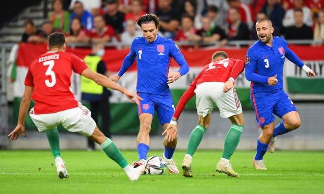 Grealish phối hợp bất thành với Shaw