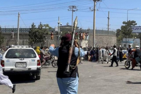 Taliban có động thái "rắn" sau vụ bắn chỉ thiên khiến 58 người thương vong