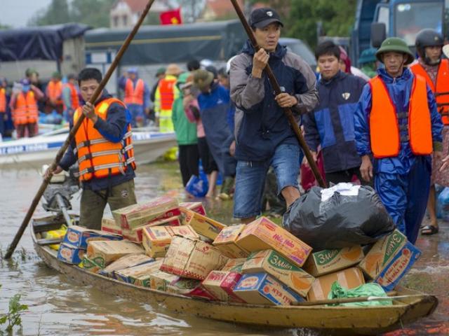 Pháp luật - Gian dối chiếm đoạt tiền từ thiện có thể bị phạt tù chung thân